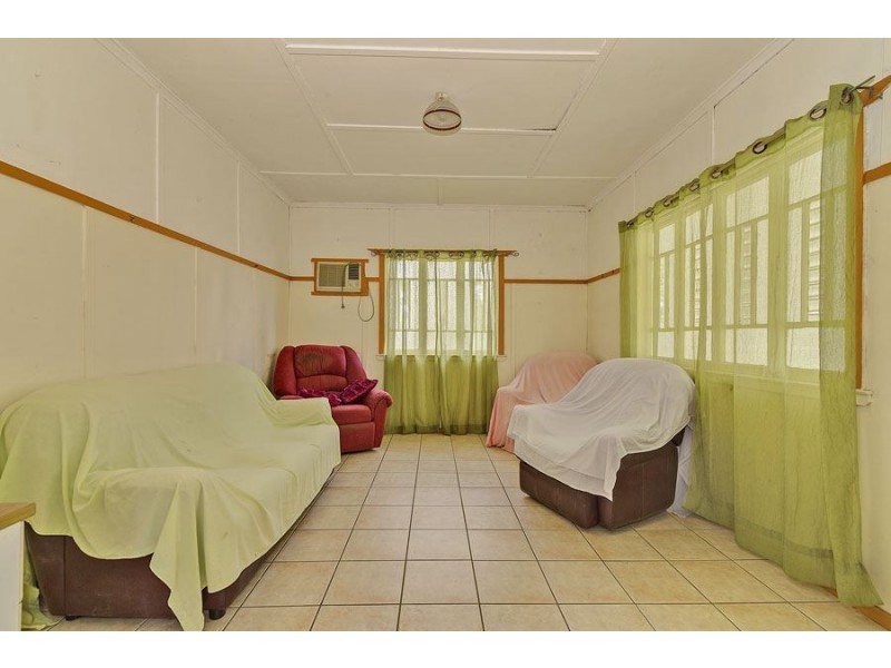 228 Quinns Hill Road West, Stapylton QLD 4207