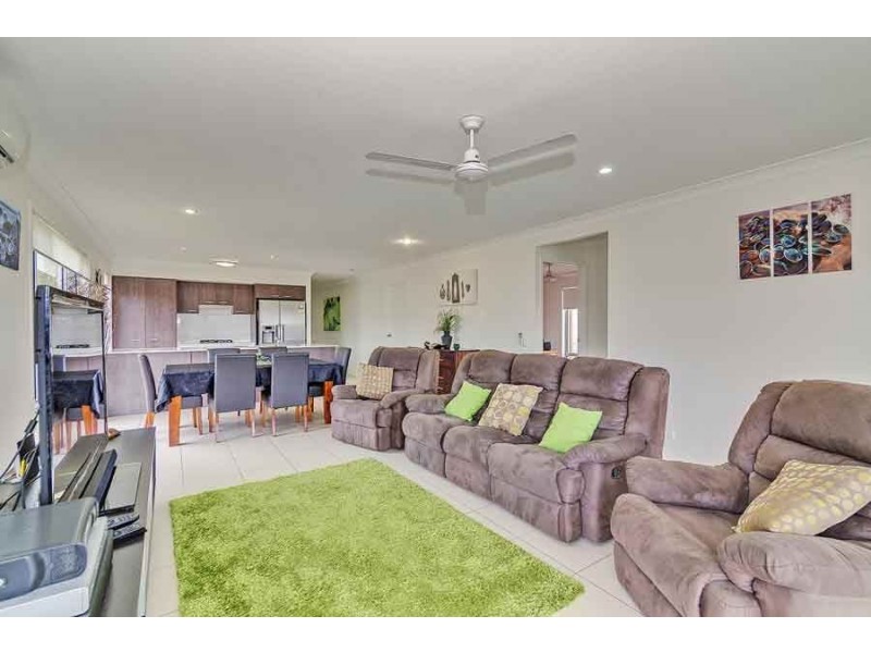 58 Brookside Circuit, Ormeau QLD 4208