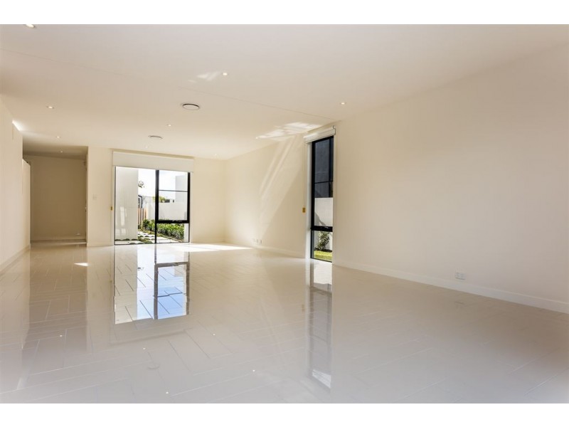 2336 Meliah Close, Sanctuary Cove QLD 4212