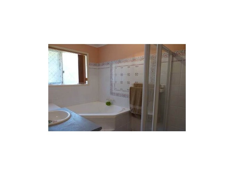 43 Kummara Road, Edens Landing QLD 4207