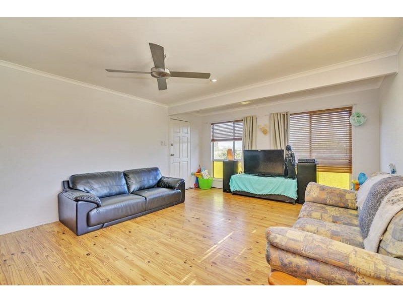 4 Blackbutt Street, Crestmead QLD 4132