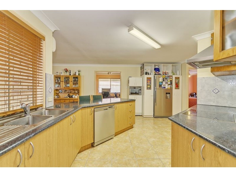 12 Berendt Court, Meadowbrook QLD 4131