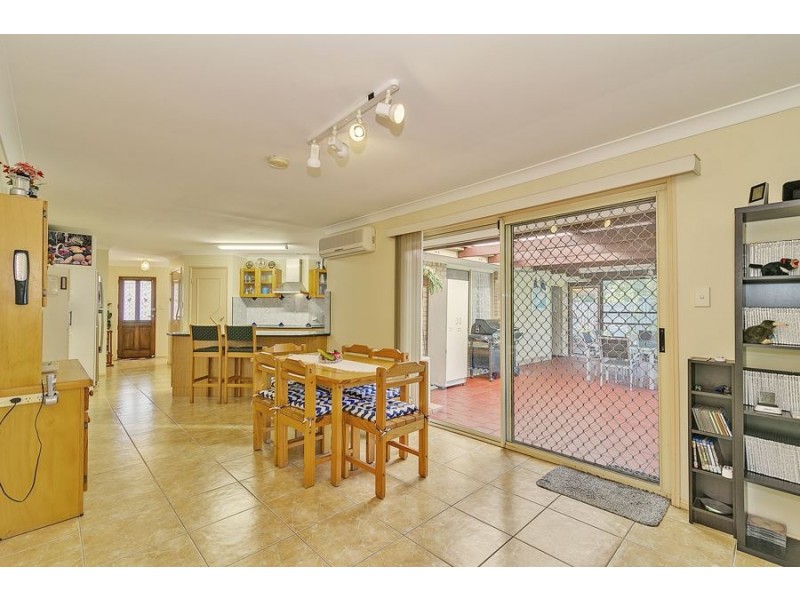 12 Berendt Court, Meadowbrook QLD 4131