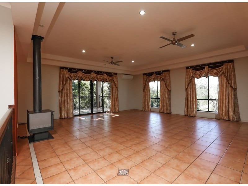 26 Helen-Louise Court, Buccan QLD 4207