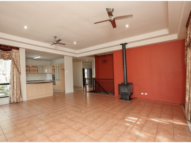 26 Helen-Louise Court, Buccan QLD 4207