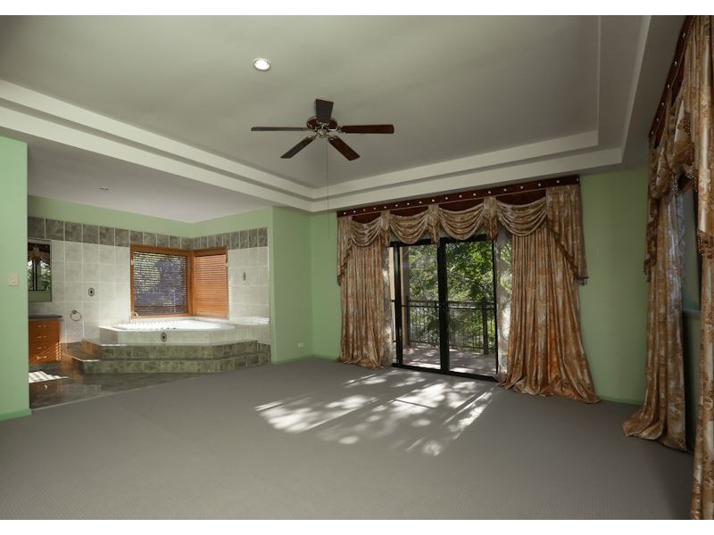 26 Helen-Louise Court, Buccan QLD 4207