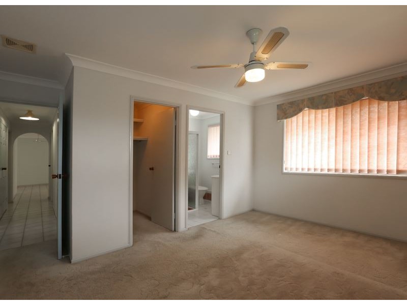 11 Prenzlau Crest, Windaroo QLD 4207