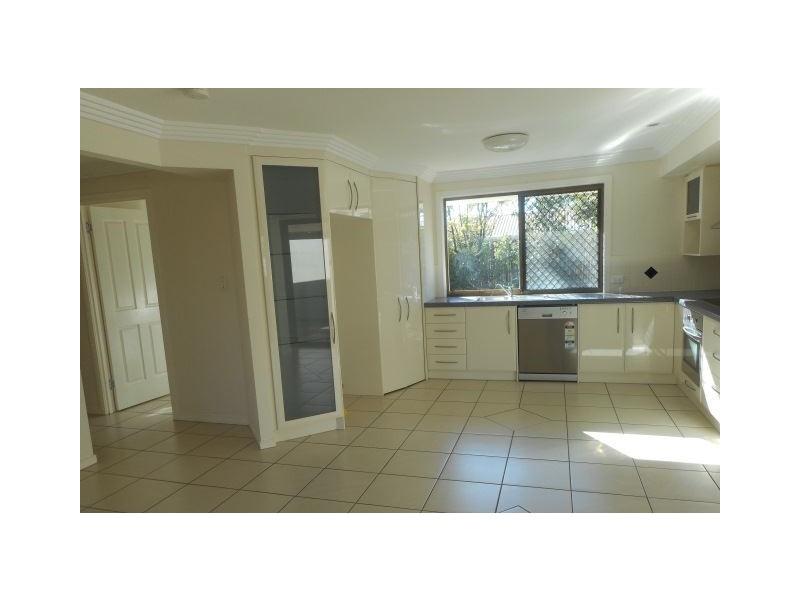 33 Robert Stanley Drive, Mount Warren Park QLD 4207