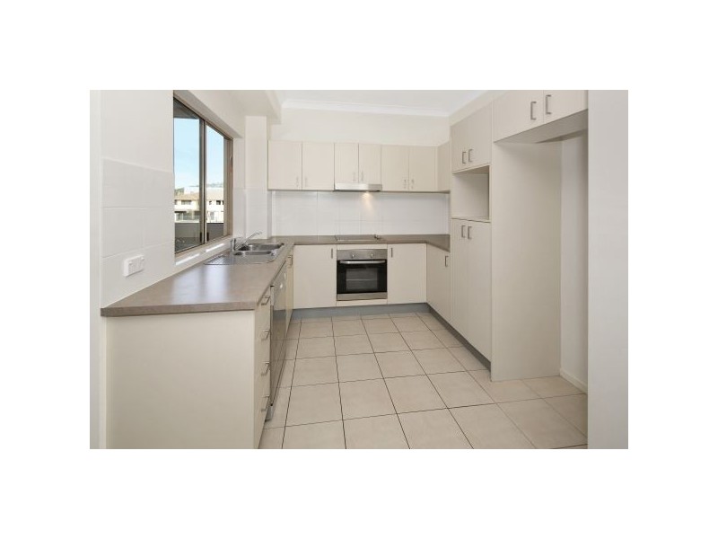 10/12 Hawthorne St, Beenleigh QLD 4207