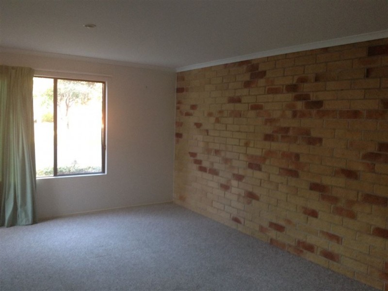 61/61 Harburg Dr, Beenleigh QLD 4207