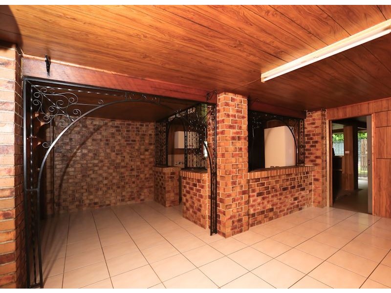 17 Woodash Street, Kingston QLD 4114