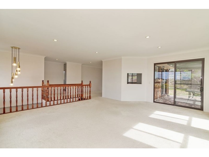12 Moffatt Place, Edens Landing QLD 4207