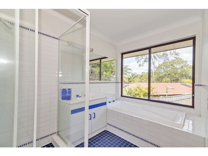 12 Moffatt Place, Edens Landing QLD 4207