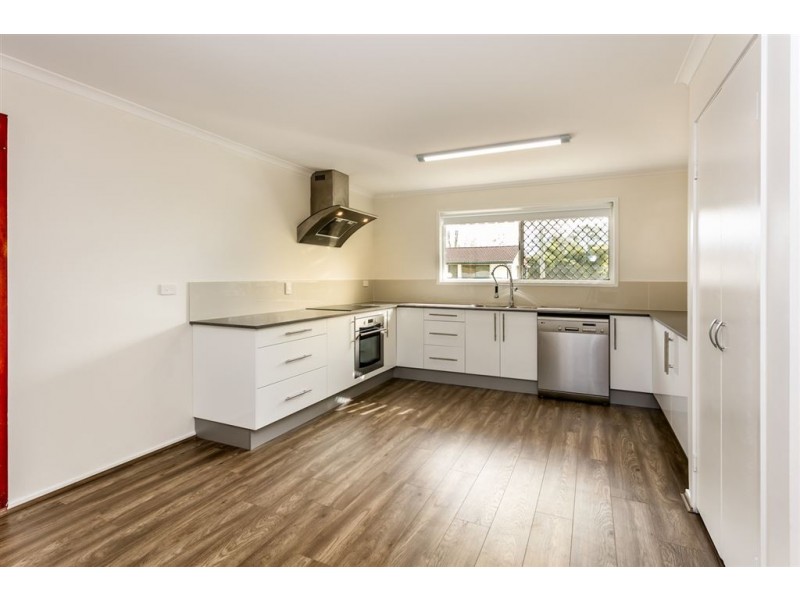4 Jeetho Street, Holmview QLD 4207