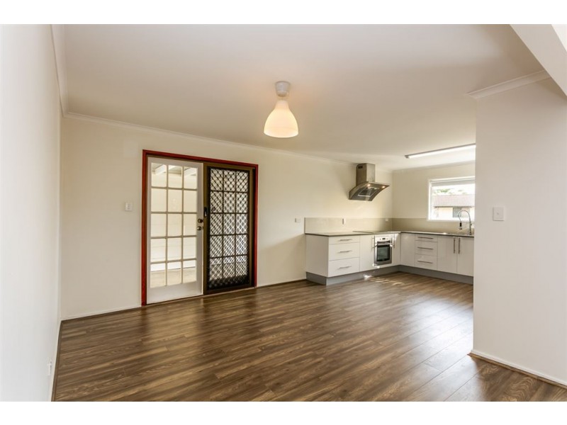 4 Jeetho Street, Holmview QLD 4207