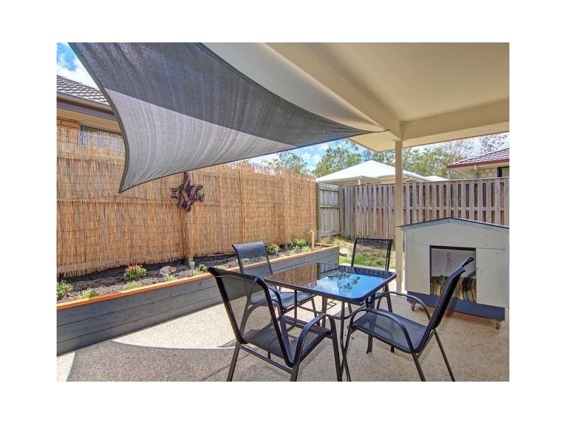 1 Wallaman Close, Waterford QLD 4133