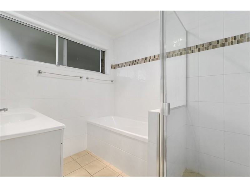 4 Uralla Crescent, Rochedale South QLD 4123