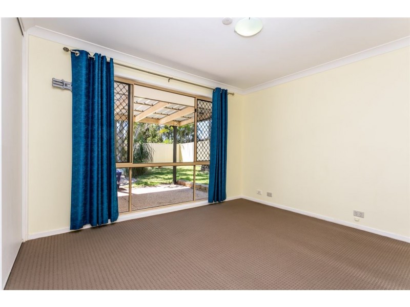 4 Richter Court, Edens Landing QLD 4207