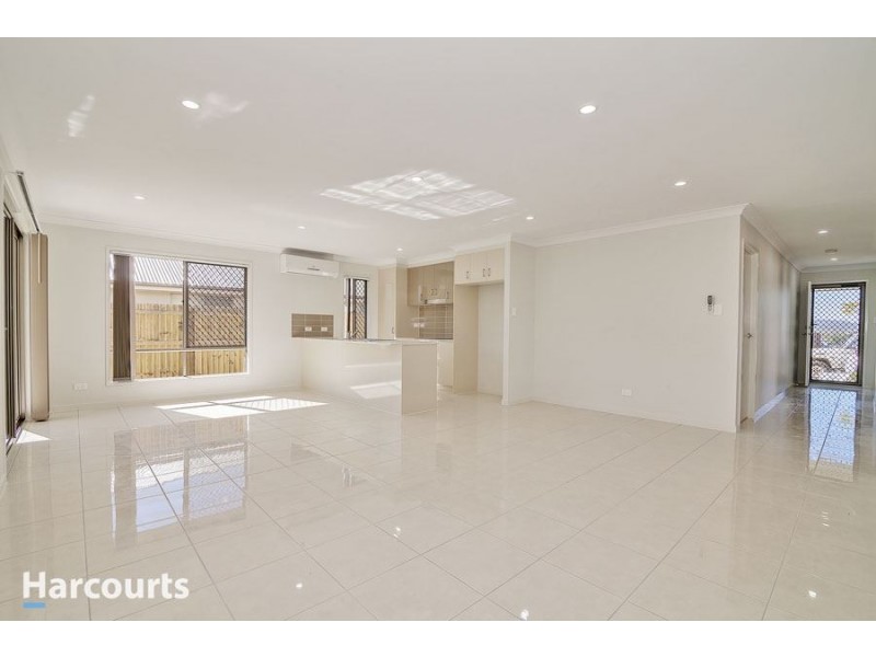 10 Lambent Street, Yarrabilba QLD 4207