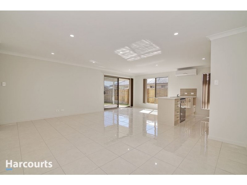 10 Lambent Street, Yarrabilba QLD 4207