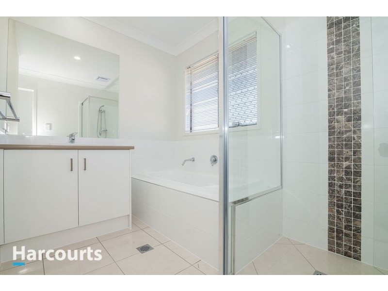 10 Lambent Street, Yarrabilba QLD 4207