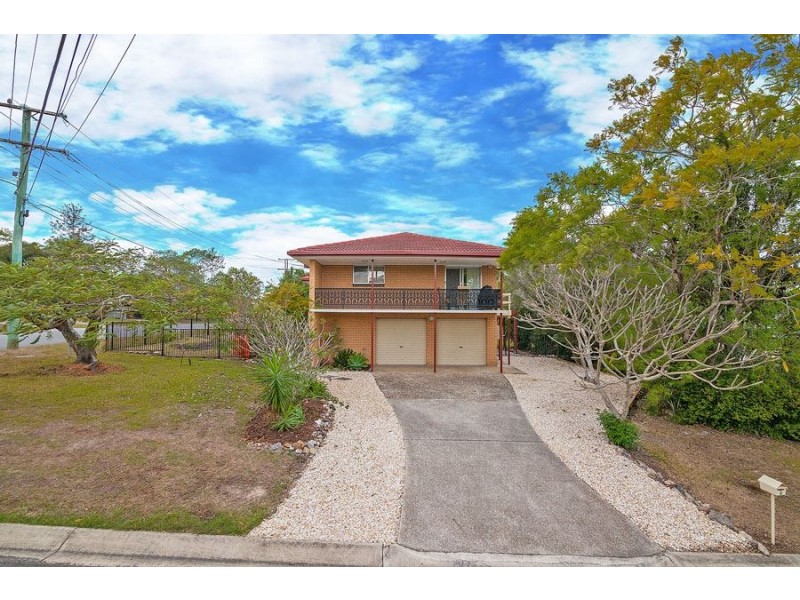 11 Curlew Crescent, Eagleby QLD 4207