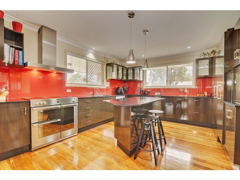 11 Curlew Crescent, Eagleby QLD 4207