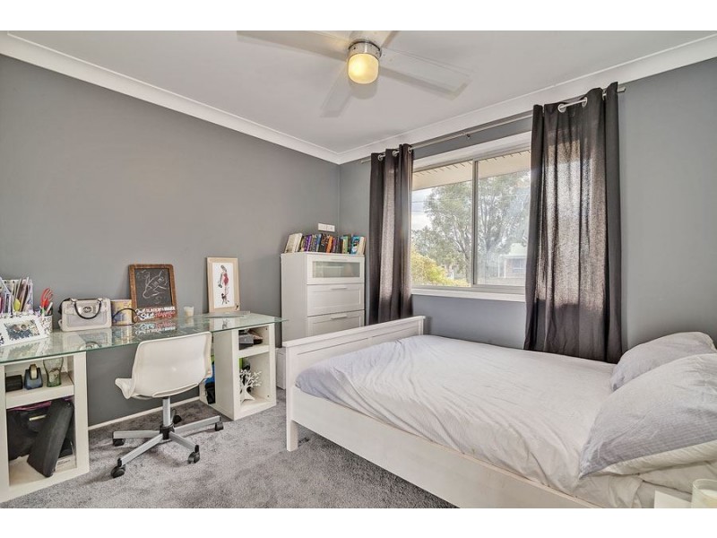 11 Curlew Crescent, Eagleby QLD 4207