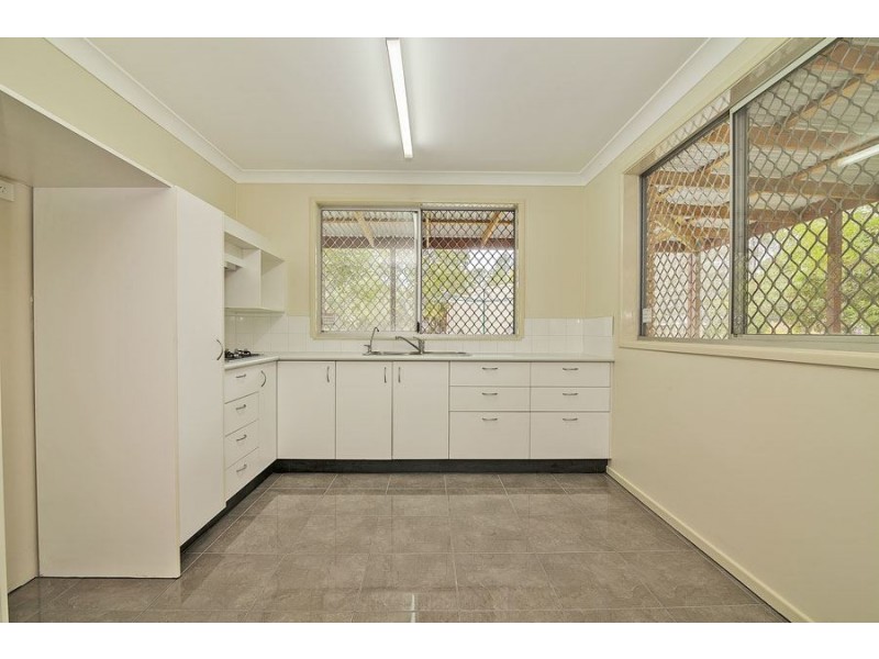 11 Curlew Crescent, Eagleby QLD 4207