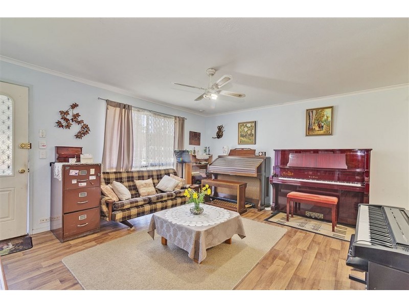 13 Sharon Drive, Eagleby QLD 4207