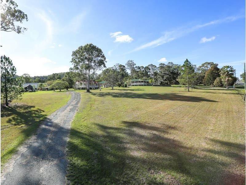46 Yellowwood Road, Stapylton QLD 4207