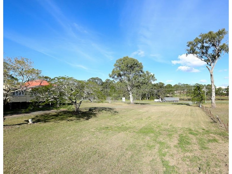 46 Yellowwood Road, Stapylton QLD 4207