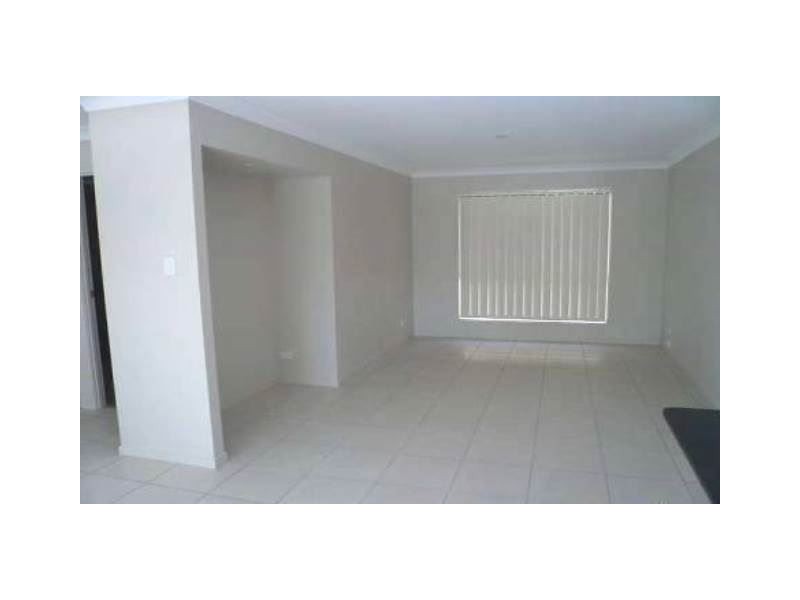 8 Goundry Dr, Holmview QLD 4207