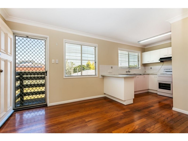 16 Azalea Avenue, Daisy Hill QLD 4127