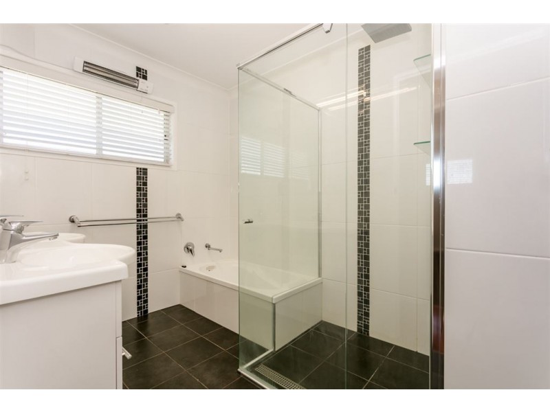 16 Azalea Avenue, Daisy Hill QLD 4127