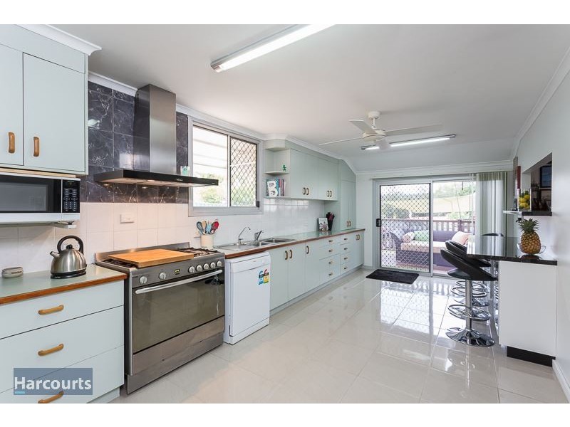 12 Clivia Crescent, Daisy Hill QLD 4127