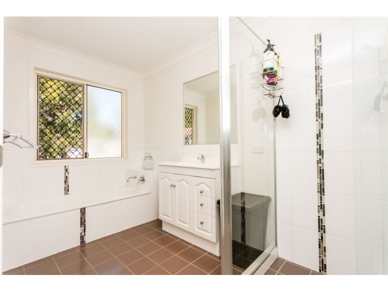 40 Woodlands Blvd, Waterford QLD 4133