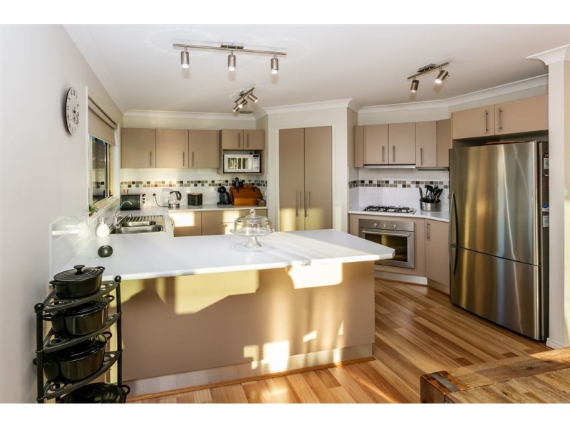 25 Waterline Crescent, Waterford QLD 4133