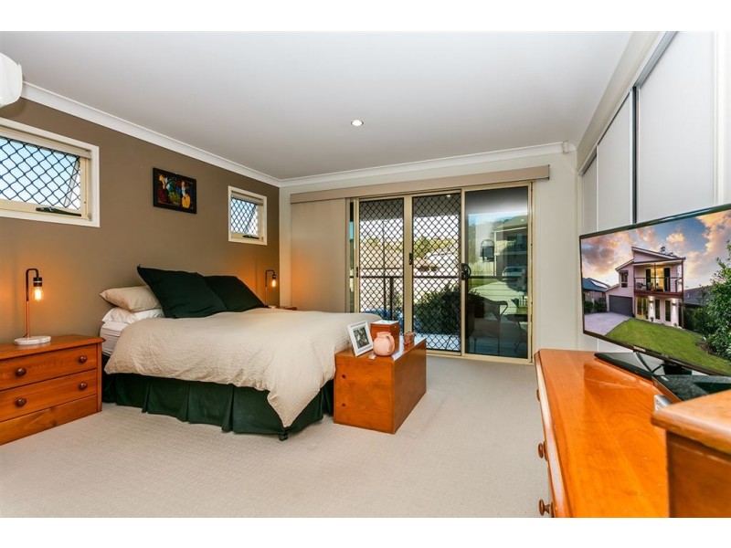 25 Waterline Crescent, Waterford QLD 4133