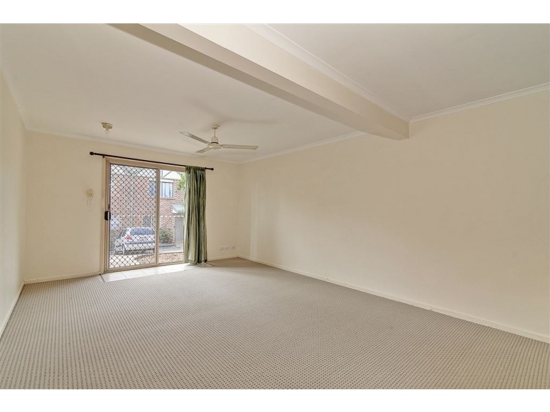 1/6 Pendlebury Court, Edens Landing QLD 4207