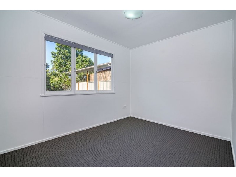 34 Barradine St, Greenslopes QLD 4120
