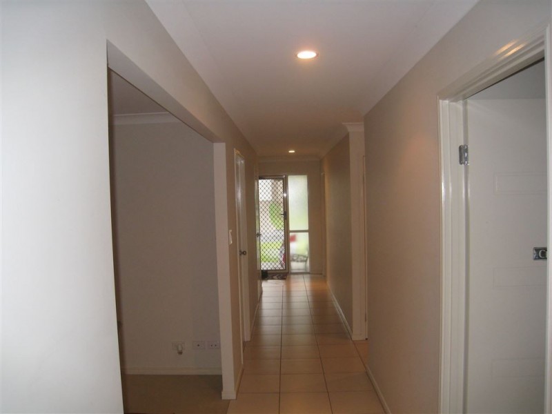 10 Shelley Ave, Mount Warren Park QLD 4207