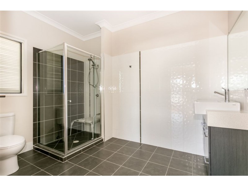 3 Pixie Hollow Cres, Eagleby QLD 4207