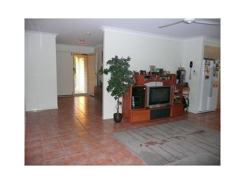7 Barber Ct, Waterford QLD 4133