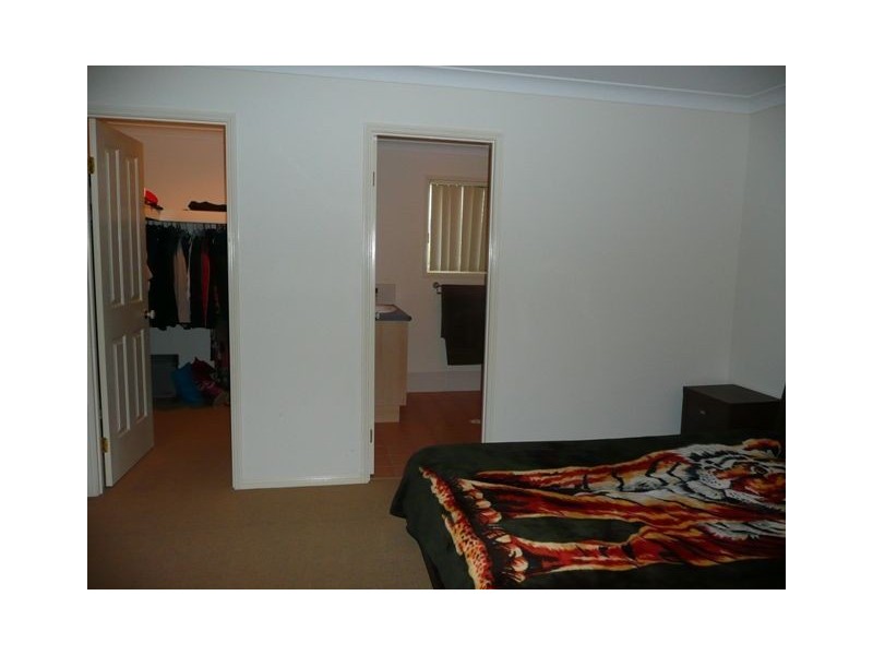 7 Barber Ct, Waterford QLD 4133