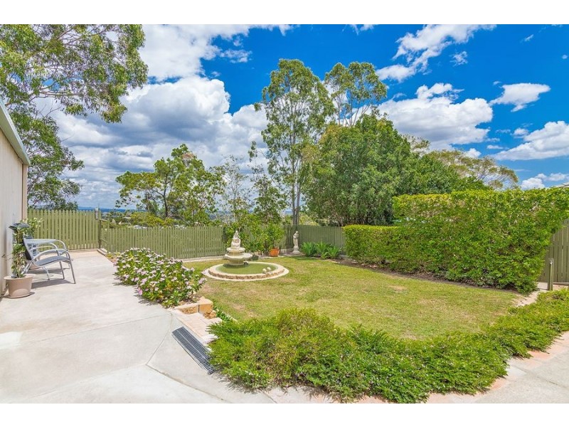 10 Nexus Close, Edens Landing QLD 4207