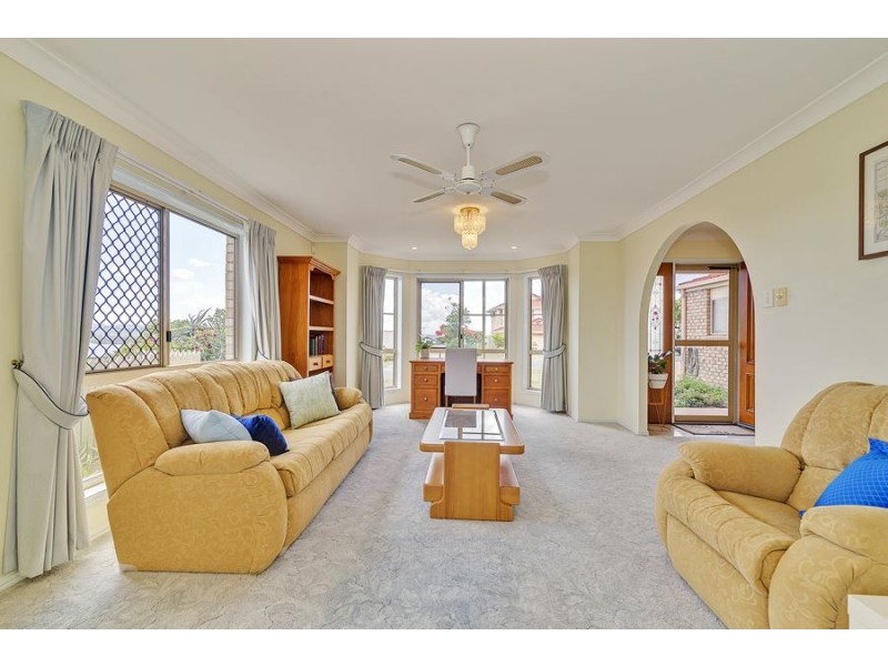 10 Nexus Close, Edens Landing QLD 4207