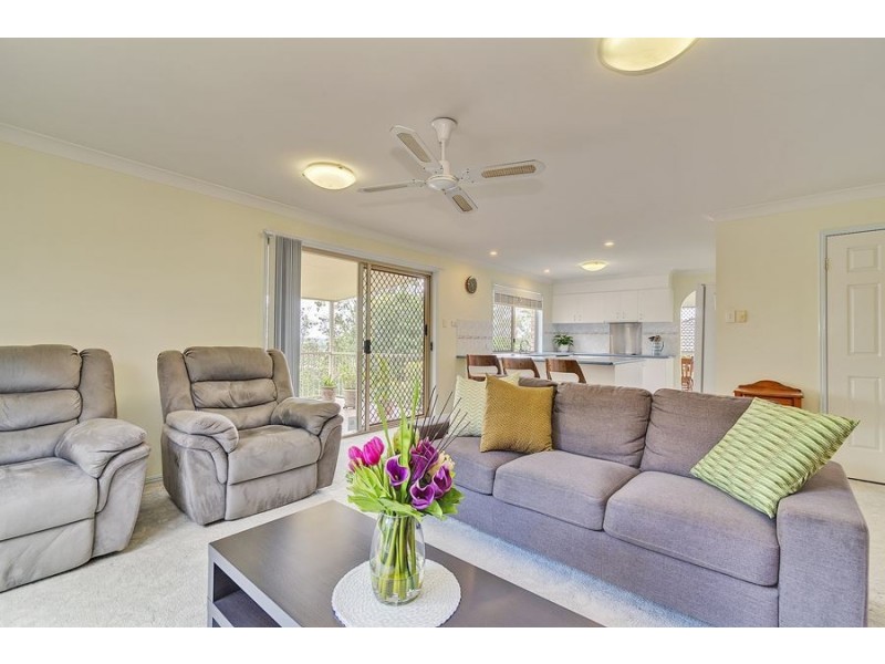 10 Nexus Close, Edens Landing QLD 4207