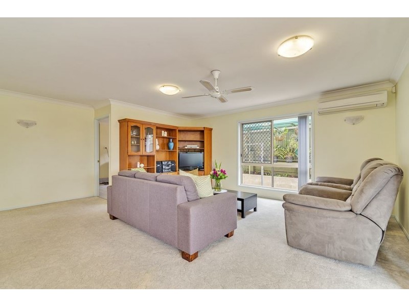 10 Nexus Close, Edens Landing QLD 4207