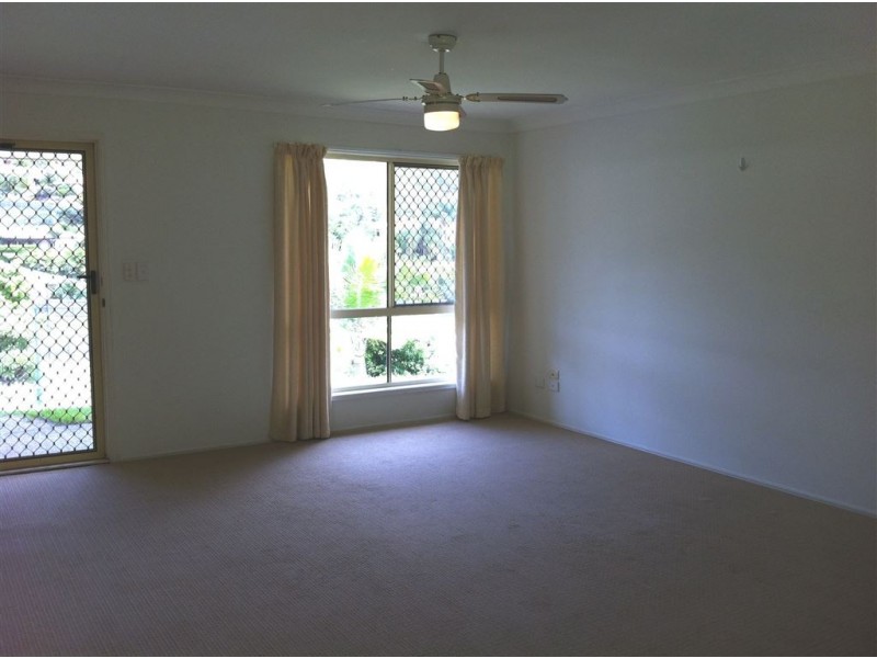 63 Tallagandra Rd, Beenleigh QLD 4207